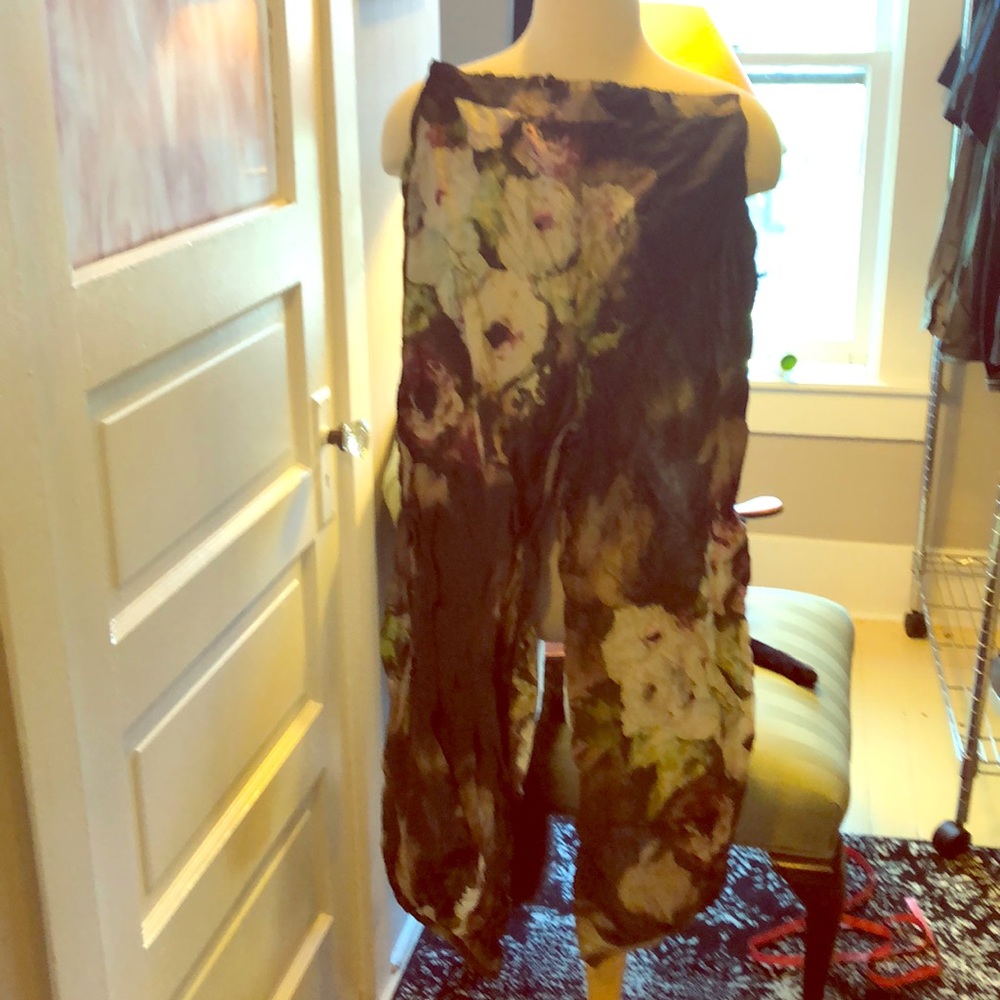 Bryn Walker Silk cargo capris pants floral Small